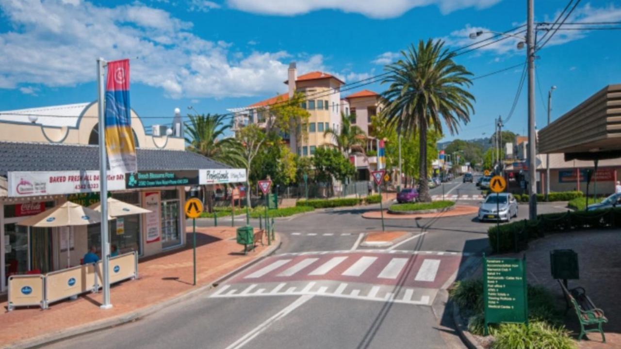 By The Beach - Waterfront エタロング・ビーチ エクステリア 写真